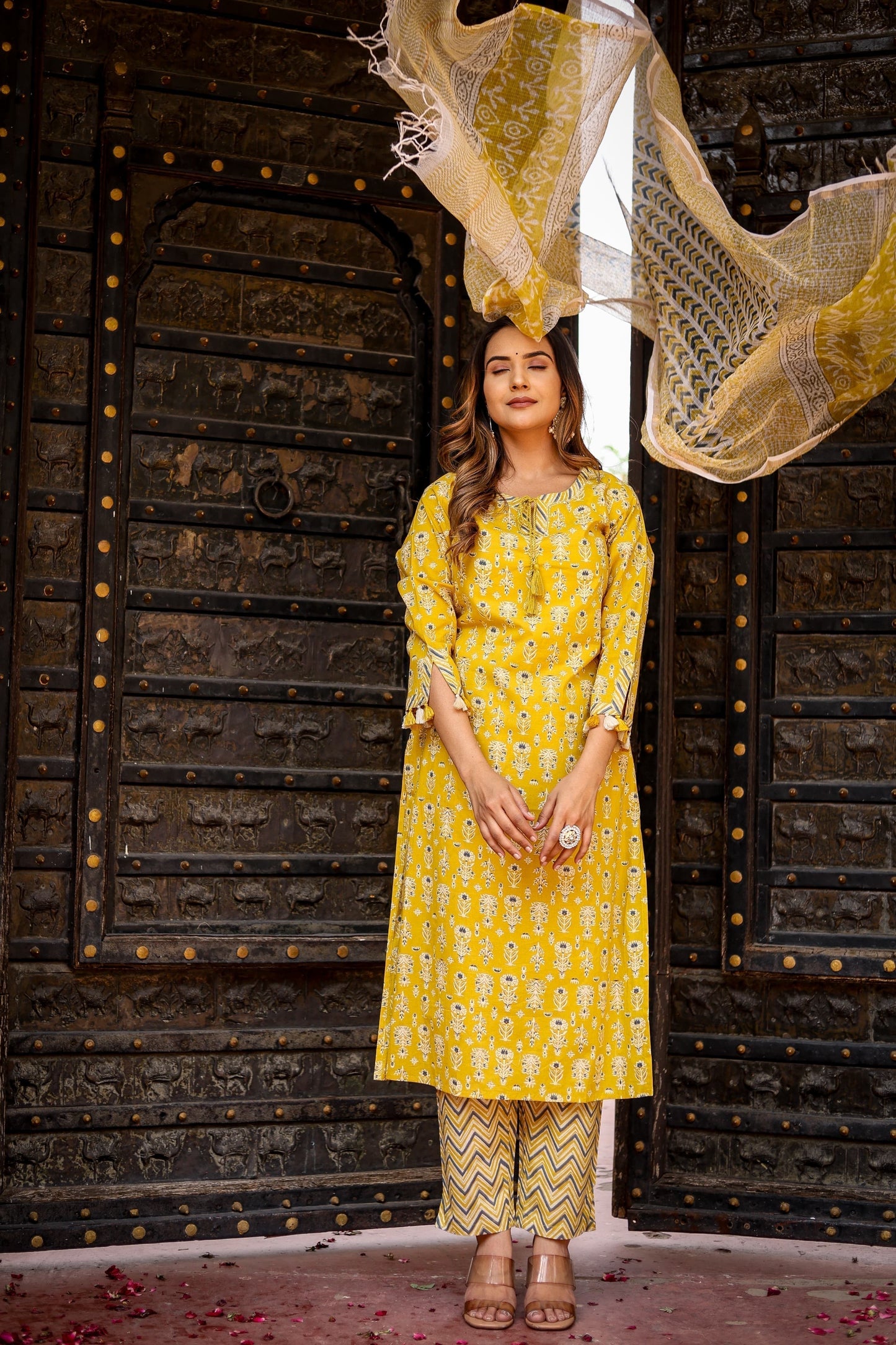Surya Shobha Delight Suit Set - Doriya