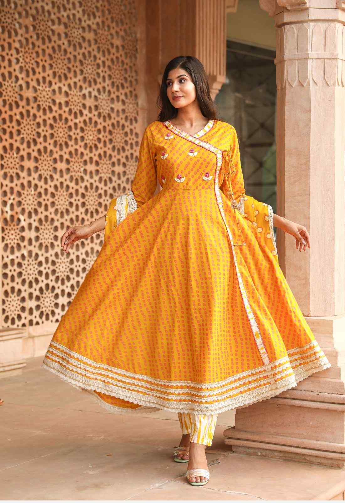 Dil Bandhani Romance Suit